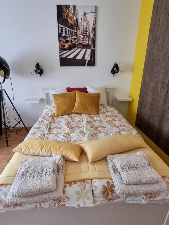 Апартаменти Flora Apartman Сегед Екстер'єр фото